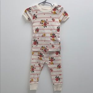 NWT Old Navy Pajamas 12-18m